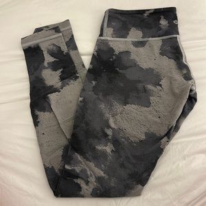 Lululemon ink blot abstract leggings